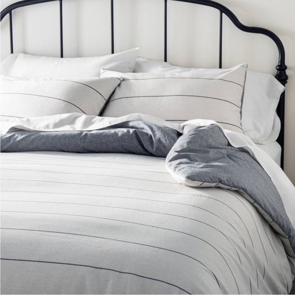Hearth & Hand Bedding 3pc Stripe With Chambray Backing Comforter